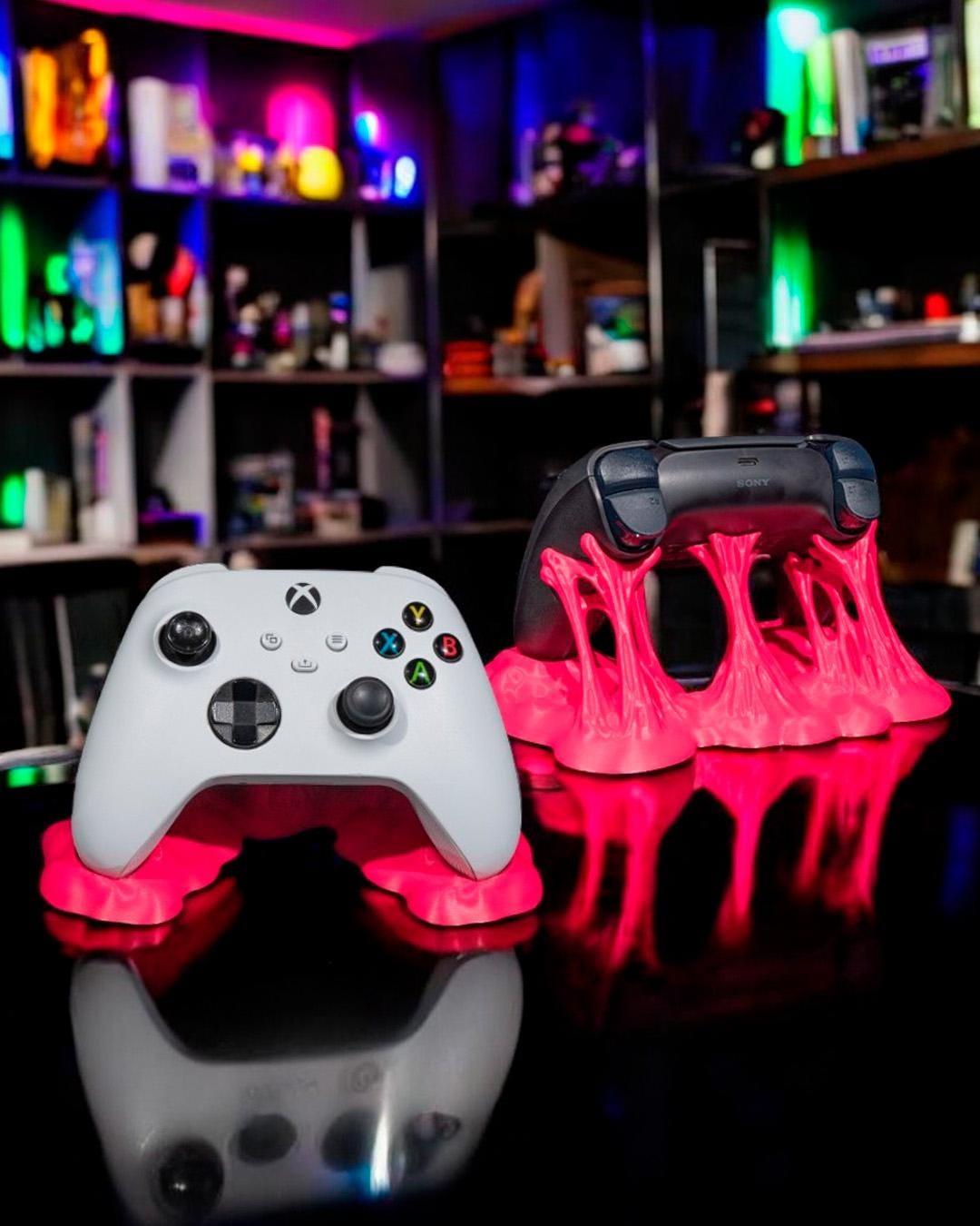 Custom Slime Controller Stand, Fun 3D-Printed Holder for Xbox/PlayStation, Perfect Gift for Gamers and Desk Organization